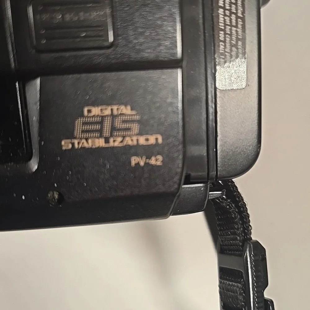 Panasonic Palmcorder X20 Digital Zoom PV-42 UNTESTED‎ Could Not Get Battery Char